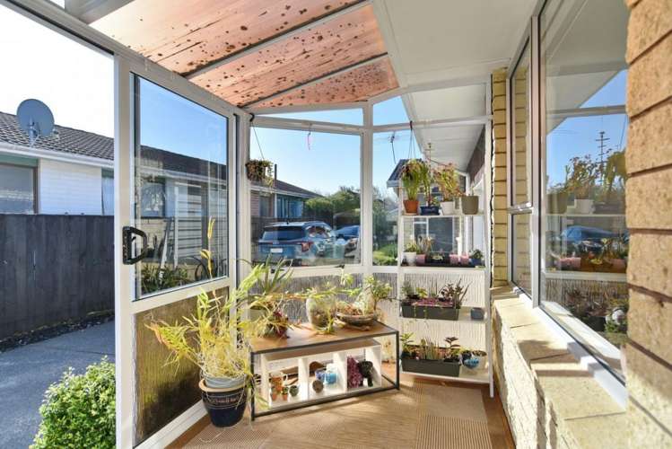 1/24 Greenock Street Redwood_9