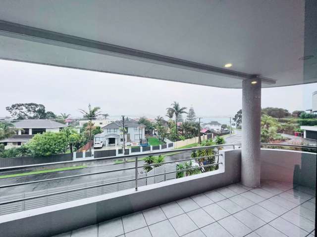 2/4 Morrow Avenue Bucklands Beach_1