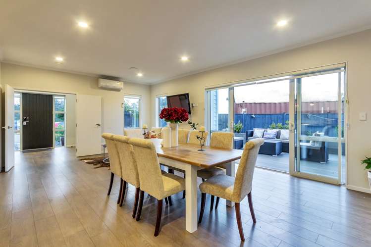 7 Lees Cove Karaka_23