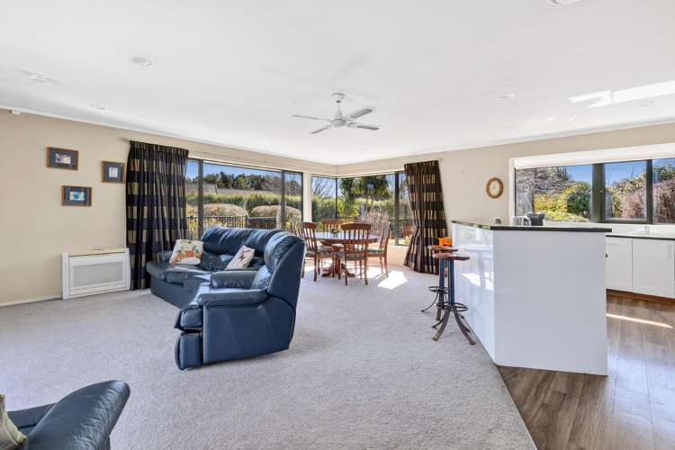 90 Champion Road Richmond_5