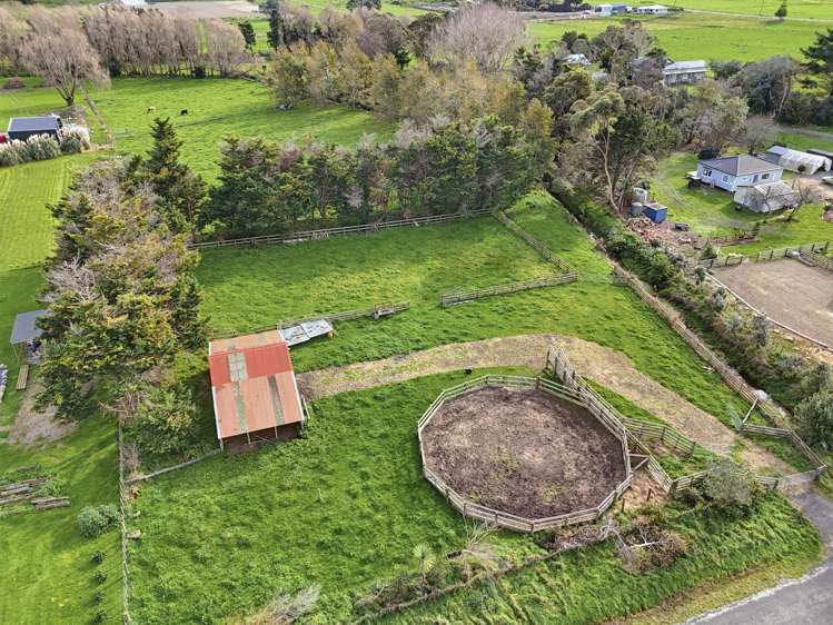 36 Painua Road Hokio Beach_7