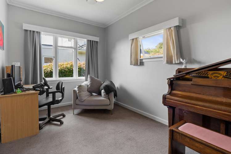 14 Rimu Street Strandon_16