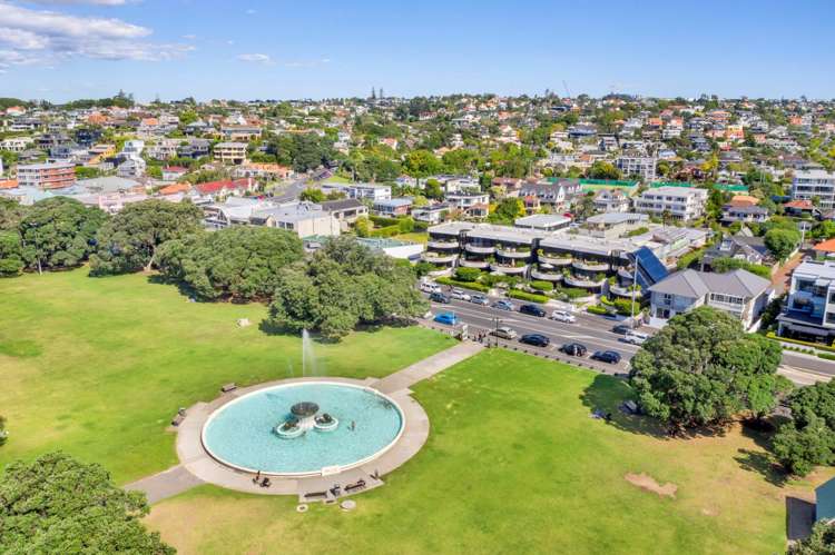 2/45 Tamaki Drive Mission Bay_33