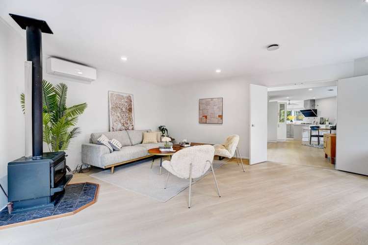 8 Stitchbird Close_5