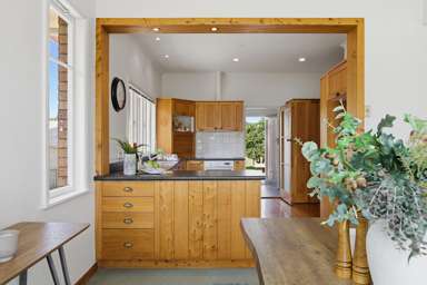 26 Coronation Road_4