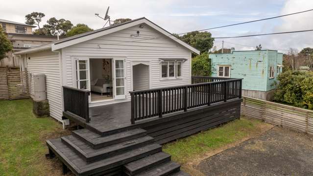 22 Government Road Raglan_1