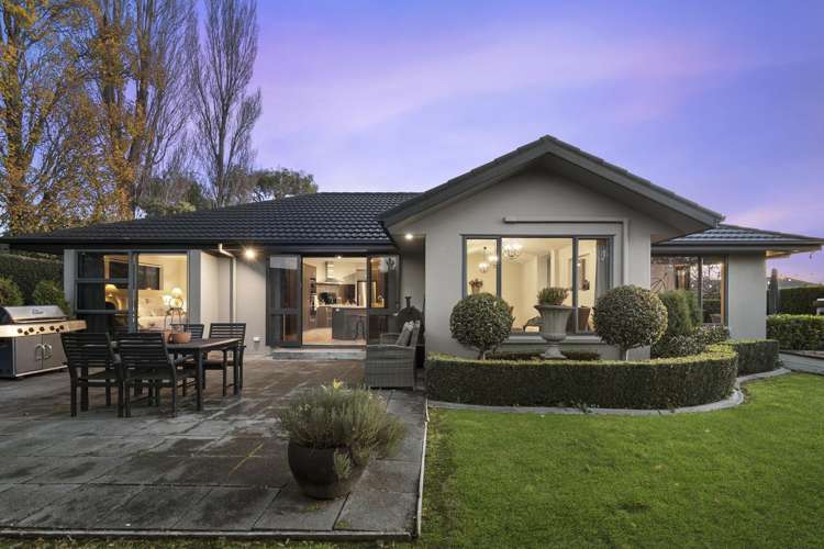 5 Aratia Way Richmond_17