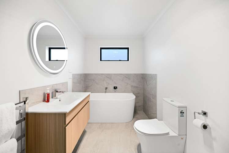 1 Oku Close Hillcrest_14