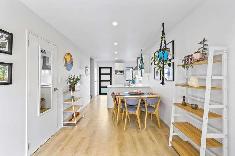 3/6 South Pacific Place Henderson_12