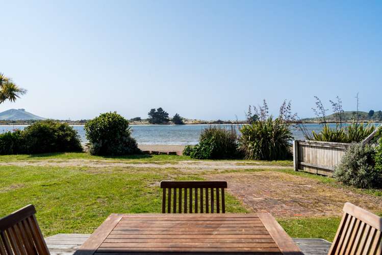 1372 Coast Road Karitane_26