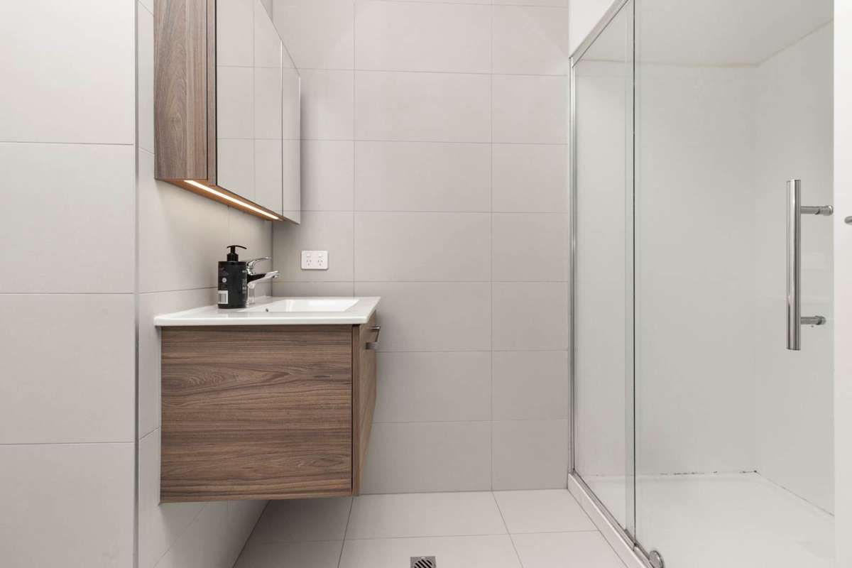 207/6 Waikumete Road_2