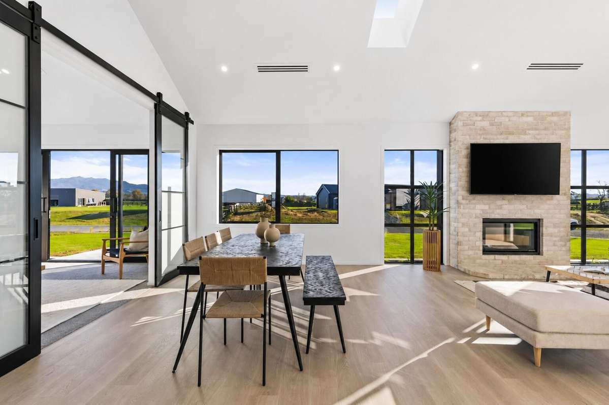 90 Mangahia Lane_4