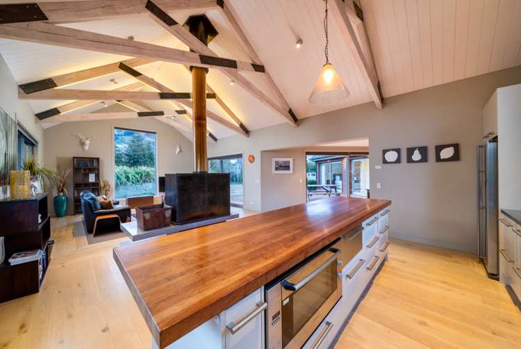 39 Atley Road Arthurs Point_2