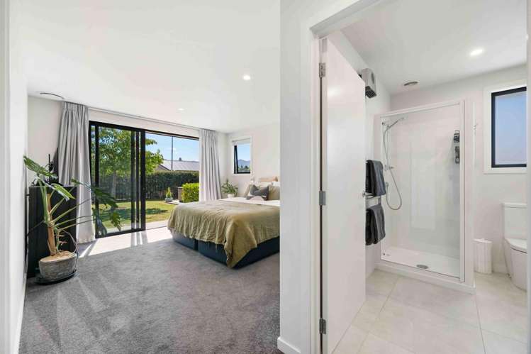 15 Pennycook Place Lake Hawea_11