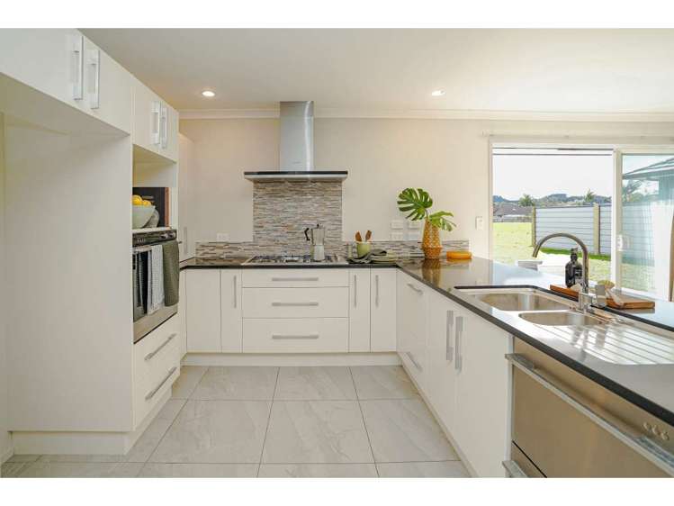 6 Halyard Loop Haruru_3