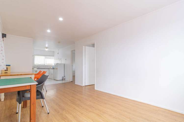 13 Totaravale Drive Totara Vale_16