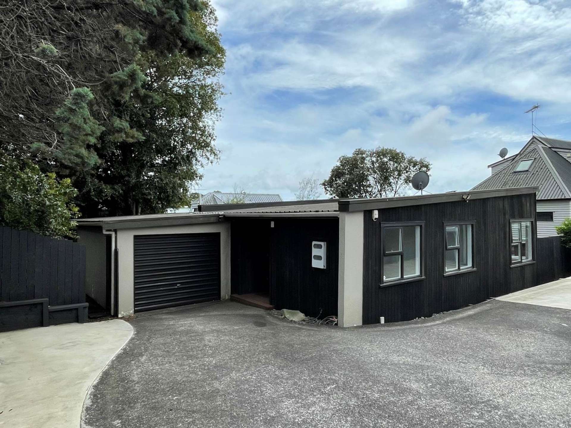 2/88 Archers Road Glenfield_0