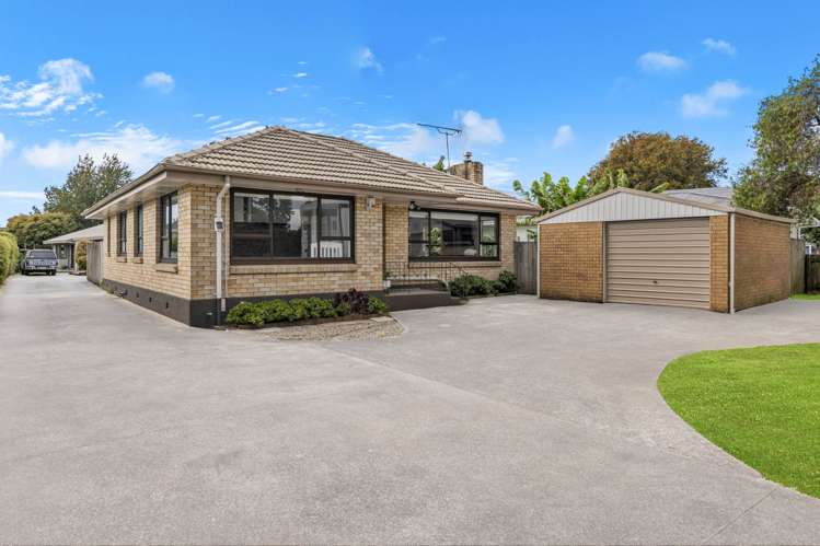 89 Beach Road Papakura_14