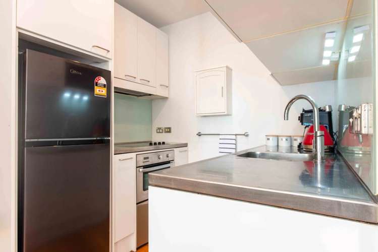 17C/16 Gore Street City Centre_7