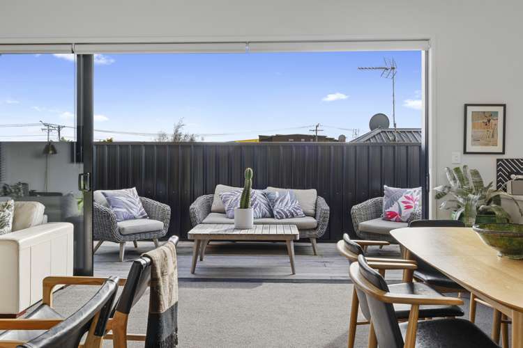 75a Pendarves Street New Plymouth Central_16