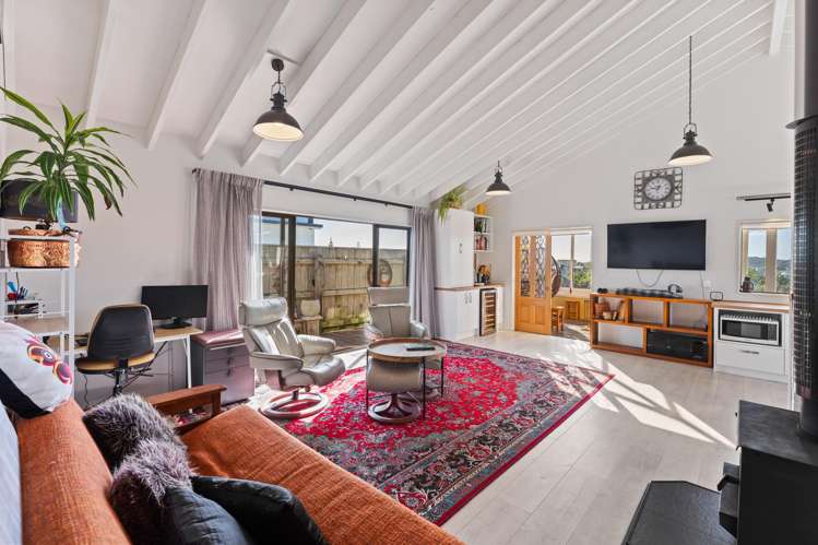 14 Koromiko Street Otaki Beach_13