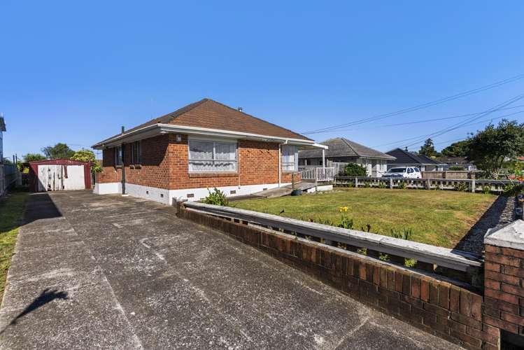 13 Churchill Avenue Manurewa_26