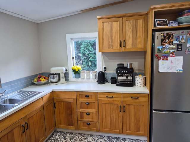 1 Cameron Road Bluff Hill_1