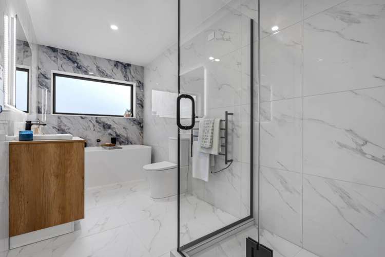 8a South Lynn Road Titirangi_17