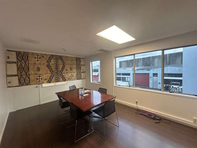 11 Bassant Avenue Penrose_8