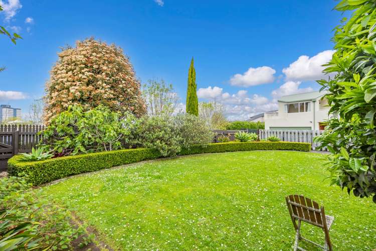 8 Ander Place Takapuna_10