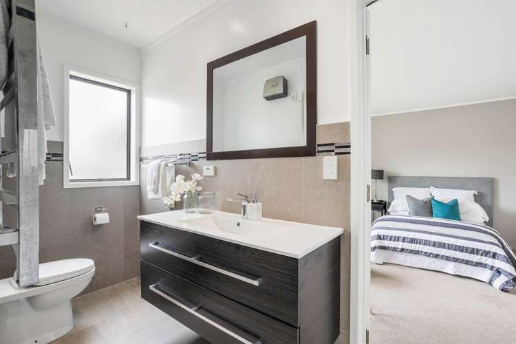 6 Baronie Court Half Moon Bay_21