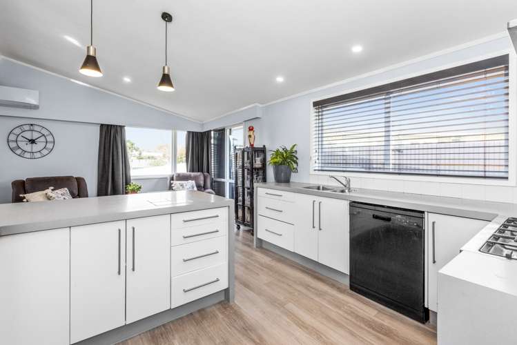 76 Bill Hercock Street Pirimai_2