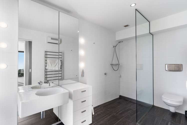 138 Richmond Hill Road Richmond Hill_22