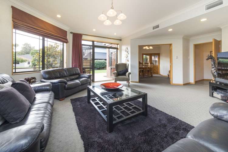 27 Balmoral Drive Terrace End_16