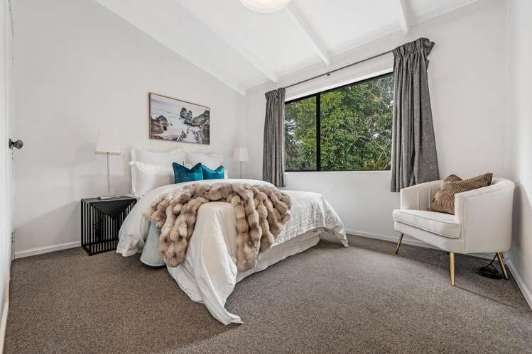 2/104 Ocean View Road Hillcrest_12