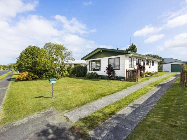 19 Elmwood Crescent Pukete_2