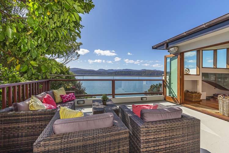 423 Karaka Bay Road Karaka Bays_10