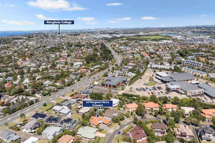 14 Margaret Henry Crescent Oteha_19