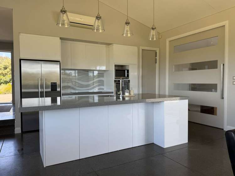 57A Gervin Road Wainui_10