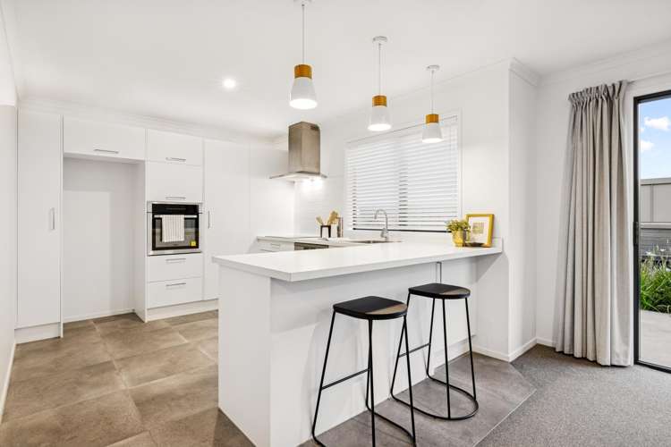 7 Simmonds House Road_4