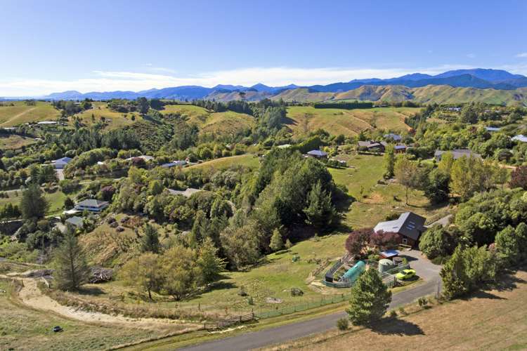 98 Totara View Road Wakefield_34