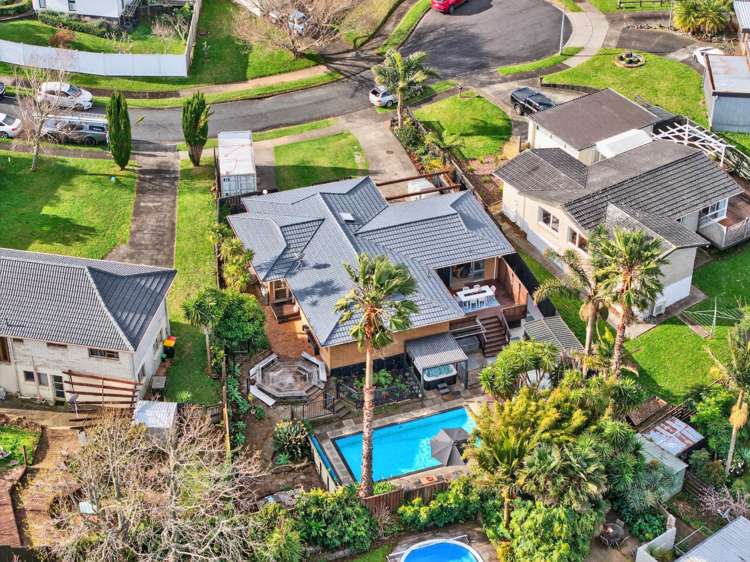 7 Tyrian Close Half Moon Bay_32