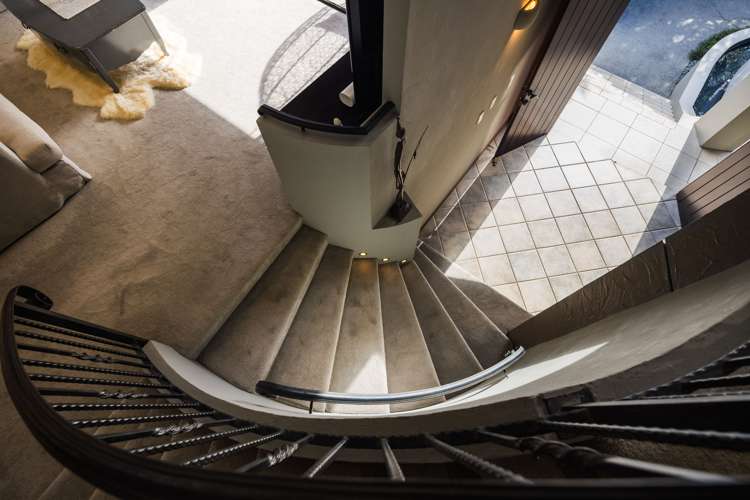 1025 River Road Queenwood_3