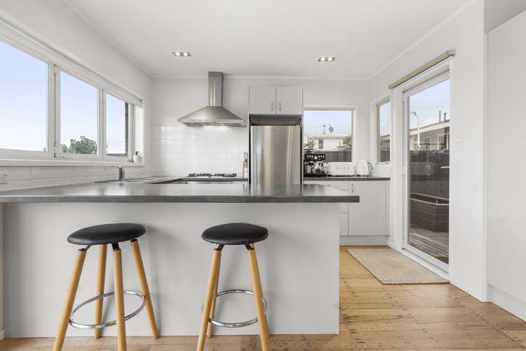 3/110 Sylvan Avenue Northcote_6