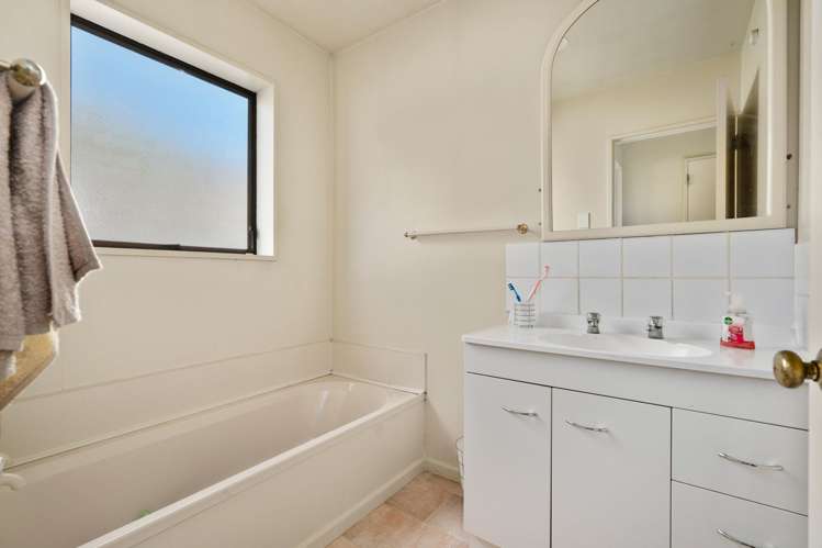 8b Angela Street Upper Riccarton_9