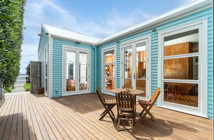 69 Marine Parade Seatoun_15