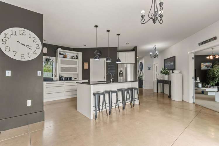 6 Banksia Grove Milson_9