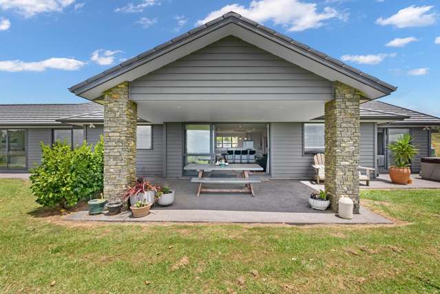 Lifestyle and Water View - Stunning Home