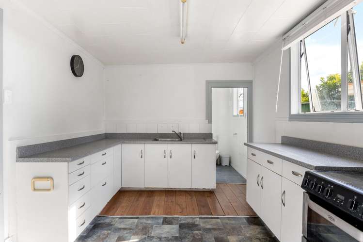 483 Palmerston Road Te Hapara_14