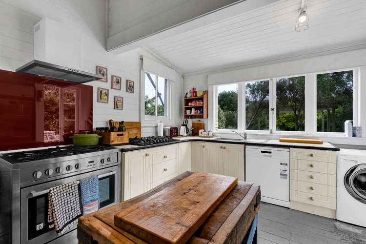 3 Gribbin Street Awakino_5